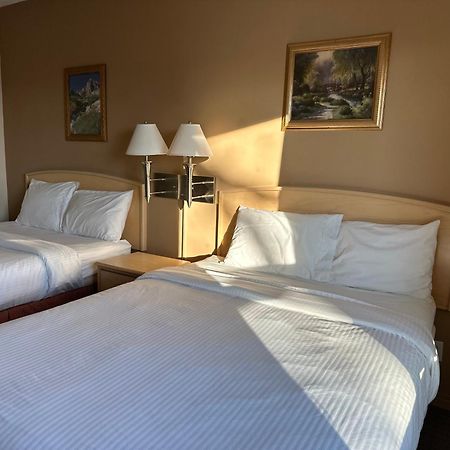 Lone Star Hotel Северен Батълфорд Екстериор снимка