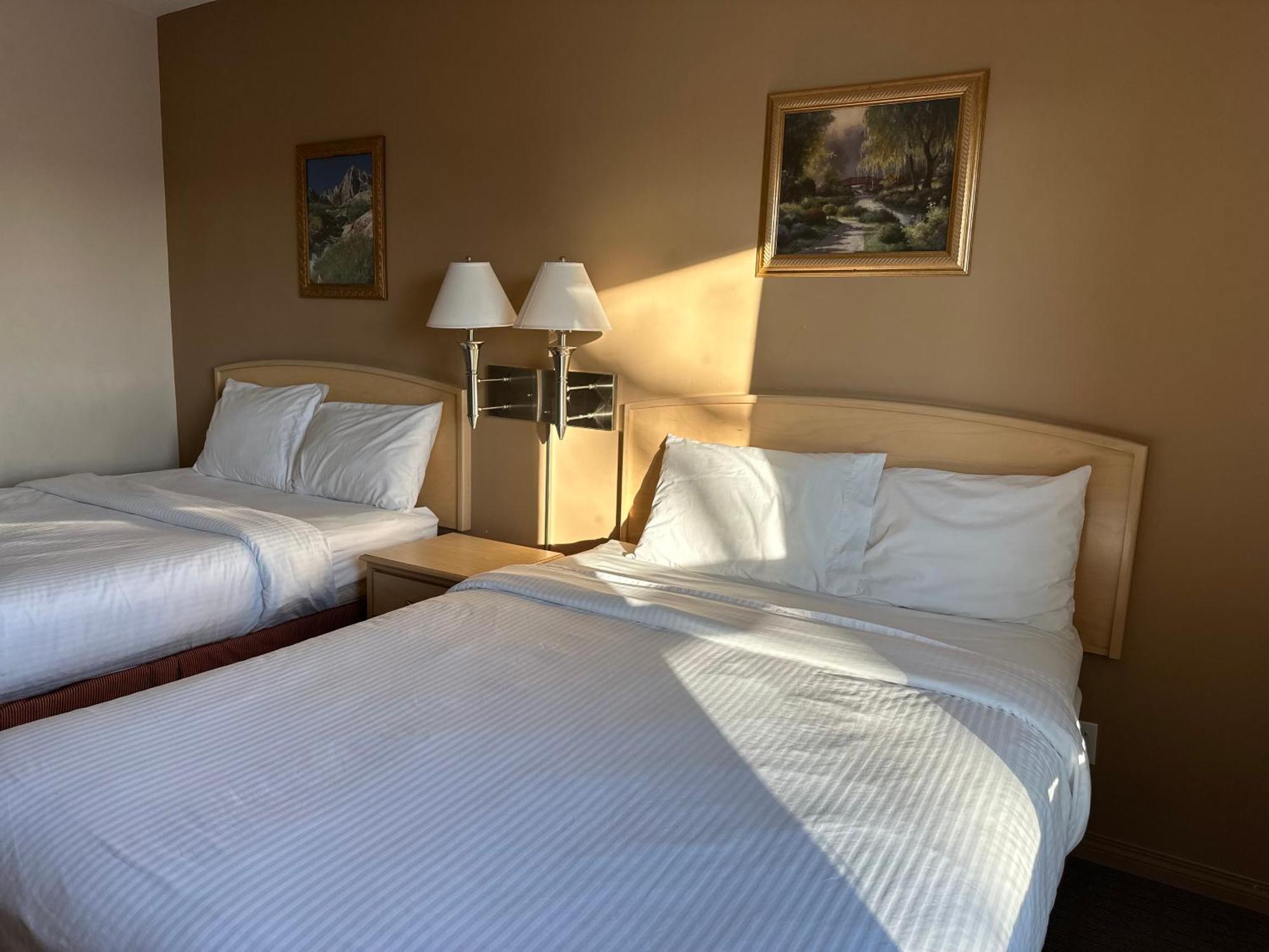 Lone Star Hotel Северен Батълфорд Екстериор снимка